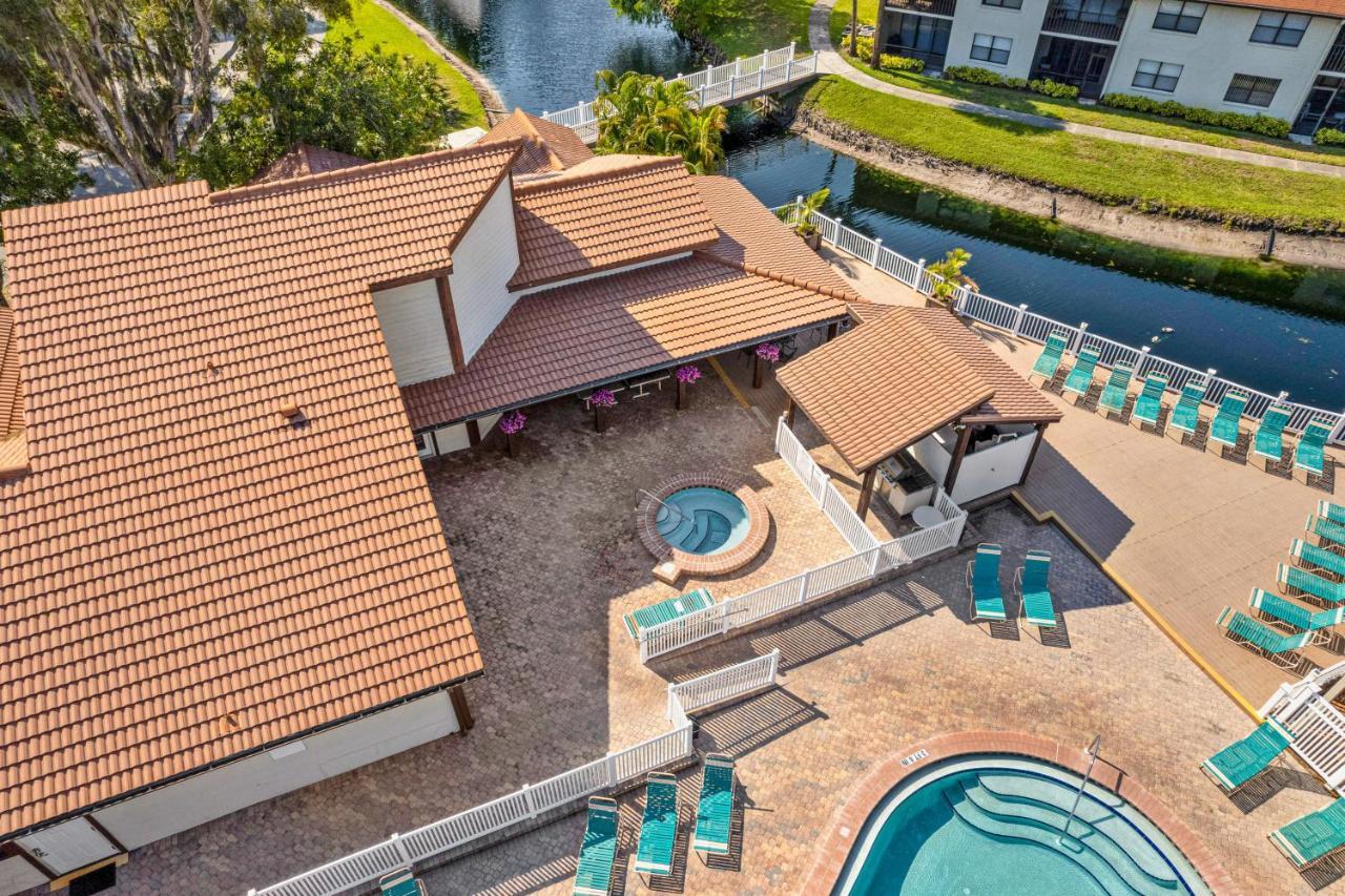 Palm Lagoon Apartment